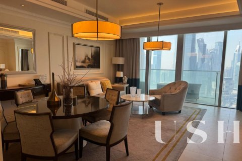 Apartment in Downtown Dubai (Downtown Burj Dubai), Dubai 2 bedrooms, 135 sq.m. № 39730 - photo 2