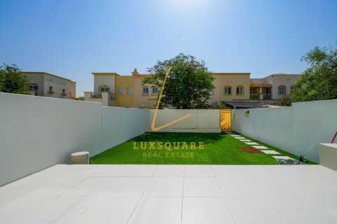 Villa in The Springs, Dubai 2 bedrooms, 186 sq.m. № 111552 - photo 14