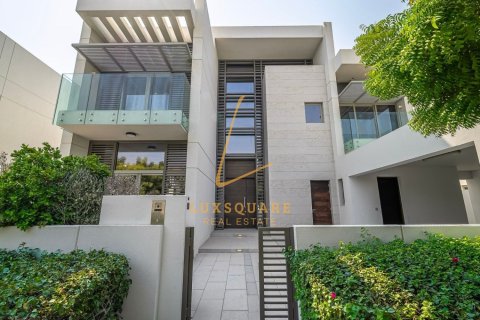 Villa in District One, Mohammed Bin Rashid City, Dubai 4 bedrooms, 700 sq.m. № 111544
