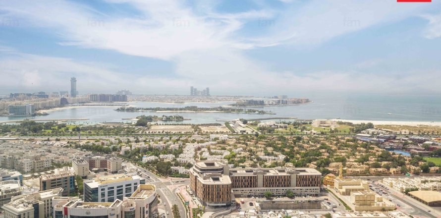 Apartamento en Dubai Media City, Dubai, 4 dormitorios, 311.5 m², № 114264