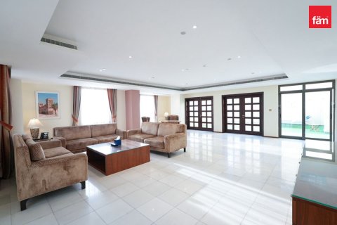 Penthouse in Dubai Marina, Dubai 4 bedrooms, 557.4 sq.m. № 13841 - photo 26