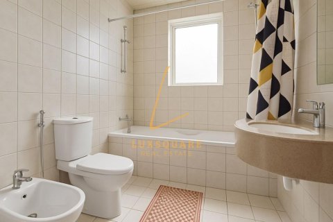 Apartamento en Jumeirah Lake Towers, Dubai, 2 dormitorios, 122 m², № 83791 - foto 12