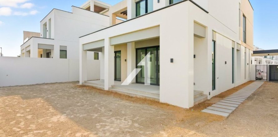 Apartment in Caya, Arabian Ranches 3, Dubai 4 bedrooms, 448 sq.m. № 83789