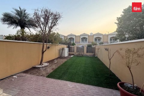 Villa à Dubai, 2 chambres, 180 m², № 133353 - photo 8