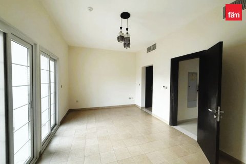 Villa à Dubai, 2 chambres, 180 m², № 133353 - photo 12
