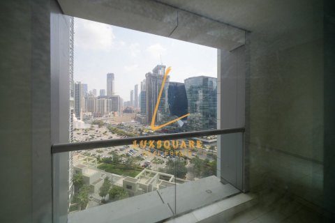 Apartamento en Executive Towers, Business Bay, Dubai, 1 dormitorio, 107 m², № 133940 - foto 10