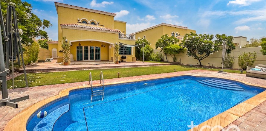 Вилла в Legacy, Jumeirah Park, Дубай, 4 спальни, 402.73м², № 133944
