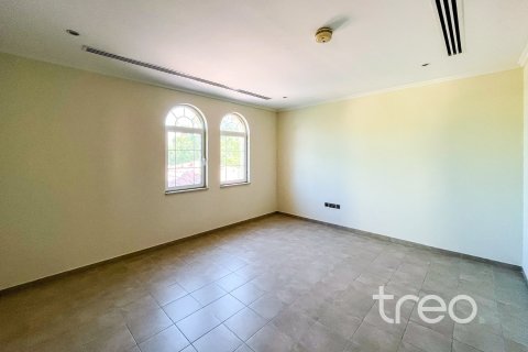 Villa à Legacy, Jumeirah Park, Dubai, 4 chambres, 402.73 m², № 133942 - photo 7