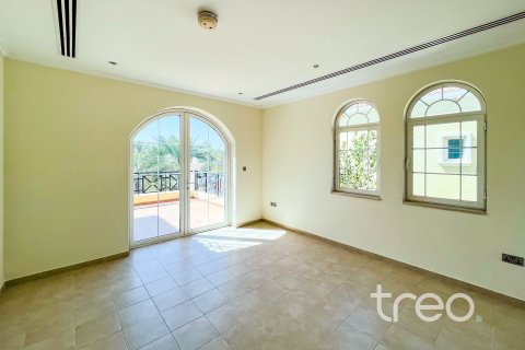 Villa à Legacy, Jumeirah Park, Dubai, 4 chambres, 402.73 m², № 133942 - photo 6
