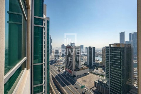 Apartamento en Burj Views, Downtown Dubai (Downtown Burj Dubai), Dubai, 1 dormitorio, 89.74 m², № 138723 - foto 17