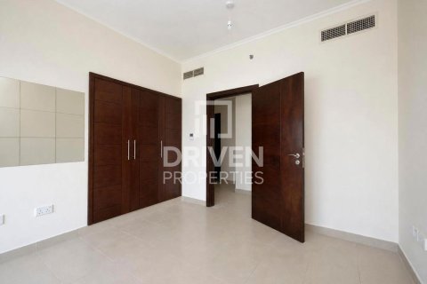 Apartamento en Burj Views, Downtown Dubai (Downtown Burj Dubai), Dubai, 1 dormitorio, 89.74 m², № 138723 - foto 8