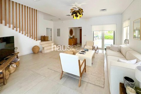 Villa in Hacienda, The Villa, Dubai 5 bedrooms, 362 sq.m. № 43720 - photo 4