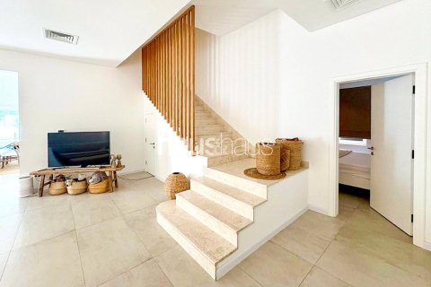 Villa in Hacienda, The Villa, Dubai 5 bedrooms, 362 sq.m. № 43720 - photo 3
