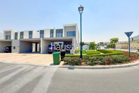 تاون هاوس في Villanova, Dubai Land, دبي 4 غرف نوم, 255 م² رقم 43722 - صورة 2