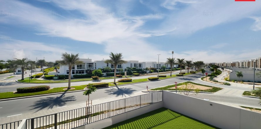 Maison de ville à Dubai, 4 chambres, 270.7 m², № 99512