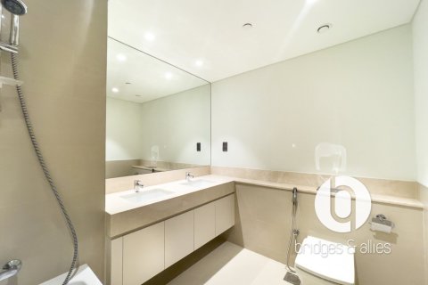 Apartment in Downtown Dubai (Downtown Burj Dubai), Dubai 2 bedrooms, 103 sq.m. № 108770 - photo 10
