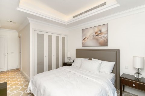 Apartment in Downtown Dubai (Downtown Burj Dubai), Dubai 3 bedrooms, 203 sq.m. № 108771 - photo 8