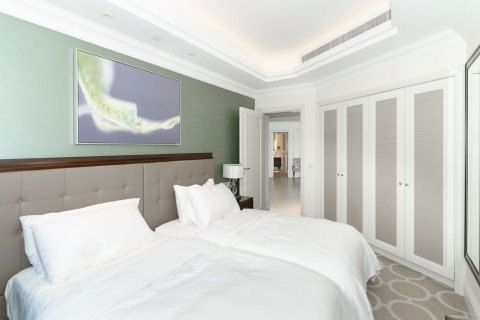 Apartment in Downtown Dubai (Downtown Burj Dubai), Dubai 3 bedrooms, 203 sq.m. № 108771 - photo 9