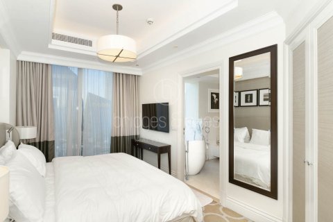 Apartment in Downtown Dubai (Downtown Burj Dubai), Dubai 3 bedrooms, 203 sq.m. № 108771 - photo 16