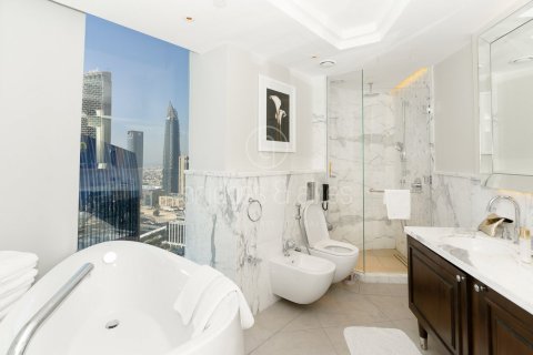 Apartment in Downtown Dubai (Downtown Burj Dubai), Dubai 3 bedrooms, 203 sq.m. № 108771 - photo 14