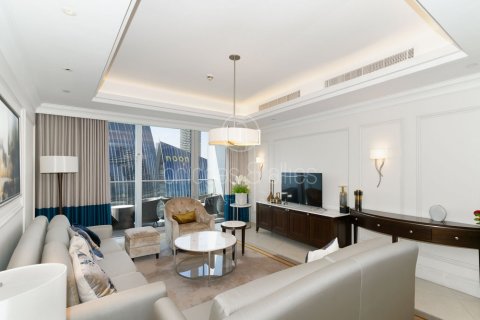 Apartment in Downtown Dubai (Downtown Burj Dubai), Dubai 3 bedrooms, 203 sq.m. № 108771 - photo 20