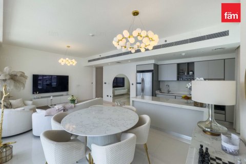 Apartment in Dubai Marina, Dubai 3 bedrooms, 179 sq.m. № 54971 - photo 12