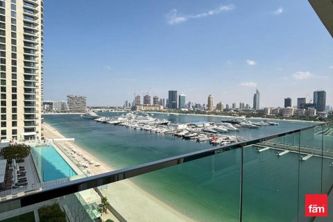 Apartment in Dubai Harbour, Dubai 3 bedrooms, 179 sq.m. № 54971 - photo 1