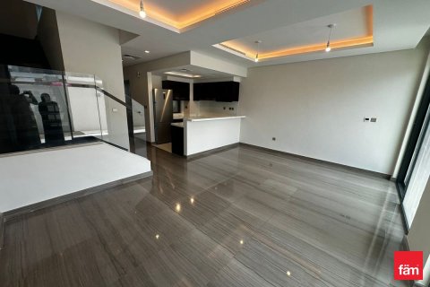 Снять в аренду таунхаус в Дубае: 4 спальни, 138.8м², № 84866 - фото 3