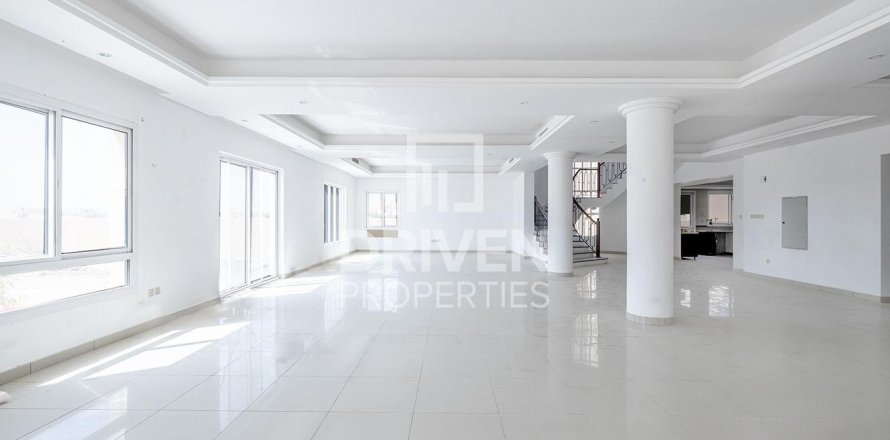 Вилла в Living Legends, Дубай, 6 спален, 756.04м², № 140887