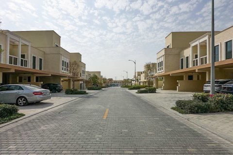 Adosado en Damac Lagoons, Dubai, 4 dormitorios, 144.19 m², № 142066 - foto 15