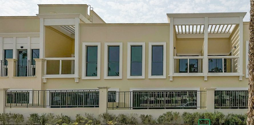 Adosado en Damac Lagoons, Dubai, 4 dormitorios, 144.19 m², № 142066
