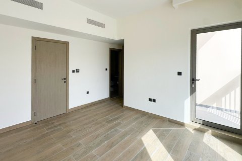 Adosado en Damac Lagoons, Dubai, 4 dormitorios, 144.19 m², № 142066 - foto 2
