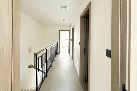 Adosado en Damac Lagoons, Dubai, 4 dormitorios, 144.19 m², № 142066 - foto 18