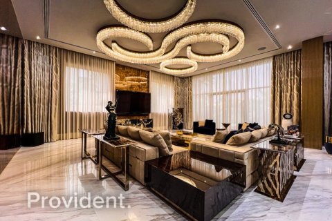 Villa in Emirates Hills, Dubai 7 bedrooms № 3067 - photo 3