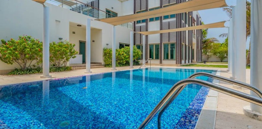 Villa à Palm Jumeirah, Dubai, 6 chambres, 22.5 m², № 3080
