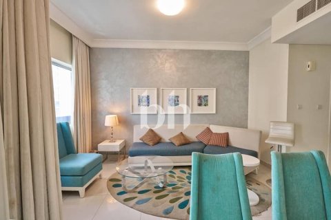 Apartment in Downtown Dubai (Downtown Burj Dubai), Dubai 3 bedrooms, 141 sq.m. № 58550 - photo 2