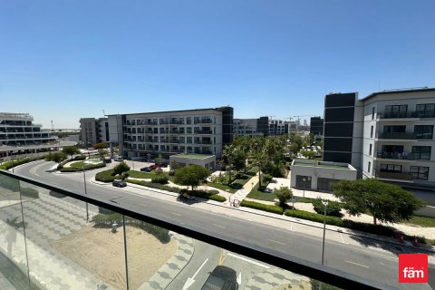 Apartment in Dubai Studio City, Dubai 3 bedrooms, 124.2 sq.m. № 111812 - photo 26