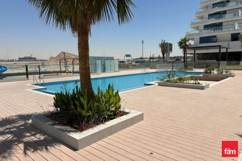 Apartment in Dubai Studio City, Dubai 3 bedrooms, 124.2 sq.m. № 111812 - photo 5