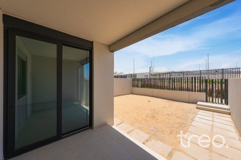 Снять в аренду таунхаус в Дубае: 3 спальни, 213.68м², № 119829 - фото 29