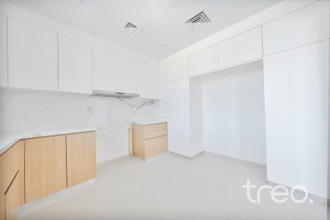 Снять в аренду таунхаус в Дубае: 3 спальни, 213.68м², № 119829 - фото 8