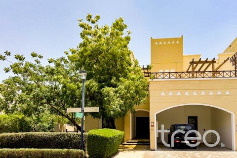 Villa à Al Salam, Mudon, Dubai, 4 chambres, 371.15 m², № 119832