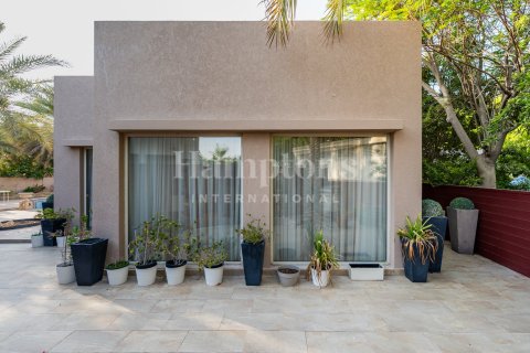 Villa en Arabian Ranches 2, Dubai, 3 dormitorios, 408.77320000 m², № 63475 - foto 19