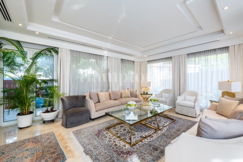 Villa en Arabian Ranches 2, Dubai, 3 dormitorios, 408.77320000 m², № 63475 - foto 9