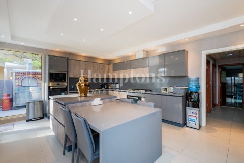 Villa en Arabian Ranches 2, Dubai, 3 dormitorios, 408.77320000 m², № 63475 - foto 5