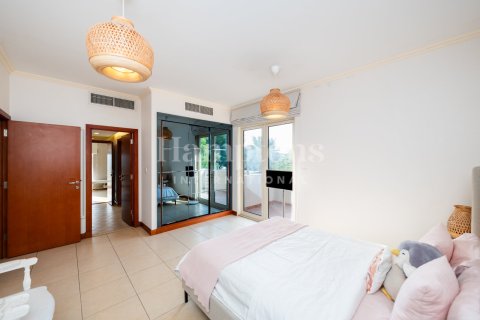 Villa en Arabian Ranches 2, Dubai, 3 dormitorios, 408.77320000 m², № 63475 - foto 12