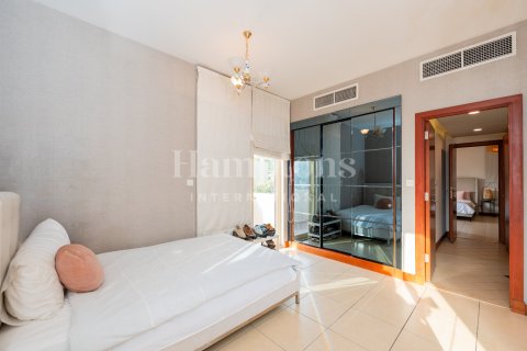 Villa en Arabian Ranches 2, Dubai, 3 dormitorios, 408.77320000 m², № 63475 - foto 29