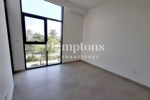 Adosado en Mudon, Dubai, 3 dormitorios, 205.96595100 m², № 63483 - foto 1