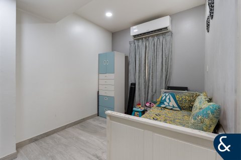 Villa in Springs 11, The Springs, Dubai 3 bedrooms, 157 sq.m. № 74731 - photo 14