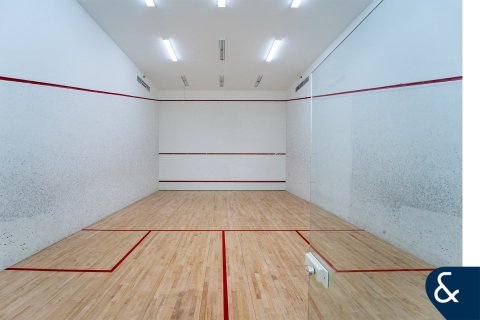 Edificio en Dubai Investment Park, Dubai, 178 dormitorios, 38691 m², № 74732 - foto 18