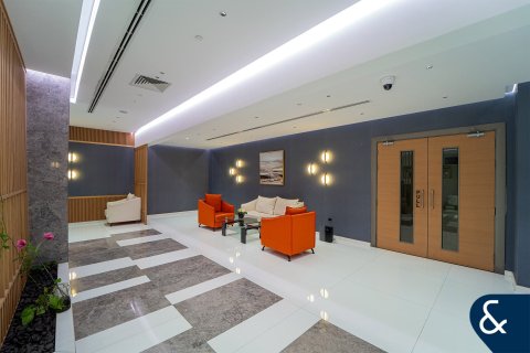 Edificio en Dubai Investment Park, Dubai, 178 dormitorios, 38691 m², № 74732 - foto 10